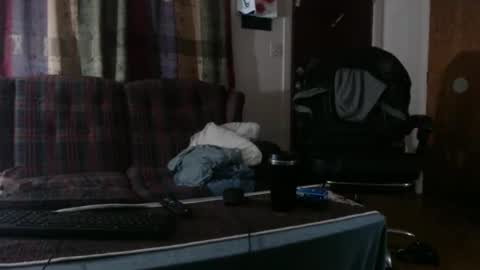 mr_happy12 online show from 10/28/25, 03:21