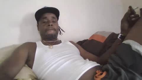 Snapshot of mr_hooked chatting on 09/12/25, 08:42 mr hooked online show from 09/12/25, 08:42