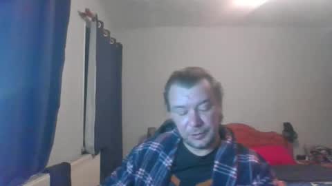 Snapshot of mr_i_ chatting on 12/23/25, 12:52 mr_i_ online show from 12/23/25, 12:52