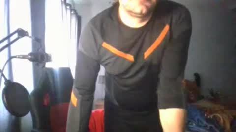 mr_i_ online show from 03/22/26, 07:34