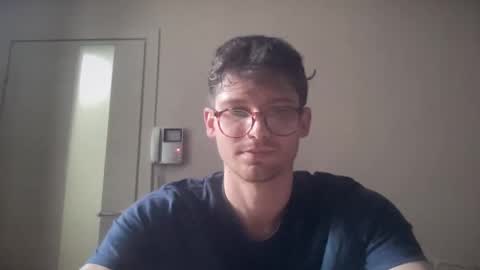 Snapshot of mr_ketzaly69 chatting on 05/08/26, 12:43 Johnny online show from 05/08/26, 12:43