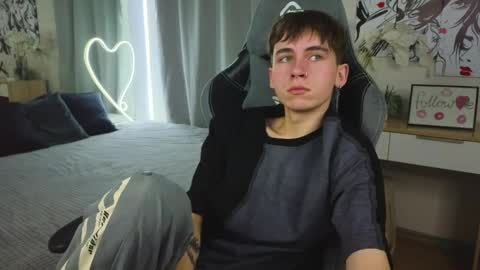 Kris online show from 02/27/25, 11:41