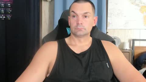Snapshot of mr_mac69 chatting on 11/18/25, 09:08 Cam online show from 11/18/25, 09:08