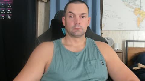 Snapshot of mr_mac69 chatting on 12/03/25, 11:03 Cam online show from 12/03/25, 11:03