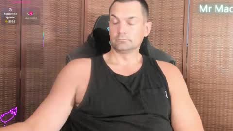 Snapshot of mr_mac69 chatting on 04/29/26, 08:37 Cam online show from 04/29/26, 08:37
