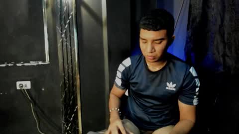 mr_maximo online show from 11/03/25, 10:05