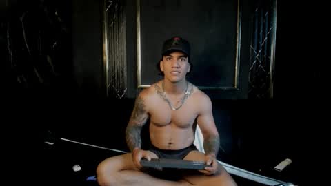 mr_maximo online show from 12/05/25, 08:27