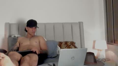 Snapshot of mr_maximo chatting on 03/28/26, 05:40 mr_maximo online show from 03/28/26, 05:40