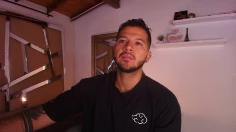 MIKEE online show from 09/11/25, 03:06