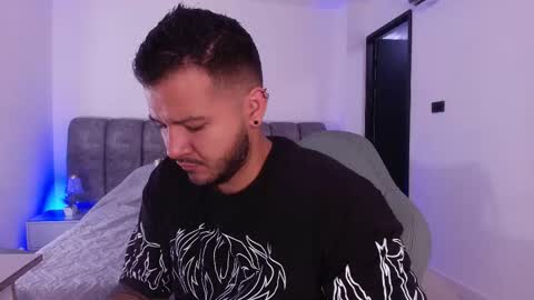 MIKEE online show from 02/06/26, 03:11