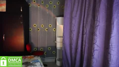 Snapshot of mr_mrscurie chatting on 04/18/26, 11:27 Mr Mrs Curie online show from 04/18/26, 11:27
