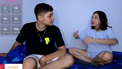 Snapshot of mr_of_nightt chatting on 11/11/25, 11:27 Daniel and Sara online show from 11/11/25, 11:27