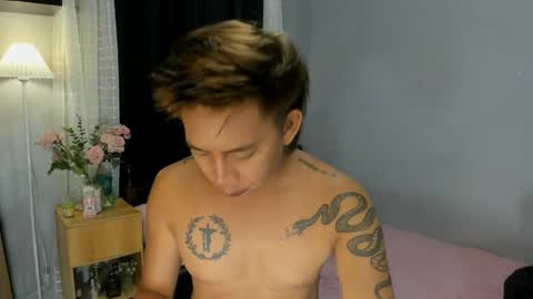 Snapshot of mr_squidcock chatting on 04/26/26, 11:46 KYLE online show from 04/26/26, 11:46