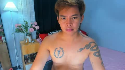 Snapshot of mr_squidcock chatting on 05/19/26, 11:38 KYLE online show from 05/19/26, 11:38