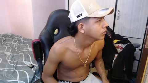 mr_stiven_ online show from 02/02/25, 09:08