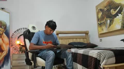 mr_stiven_ online show from 06/05/26, 06:52