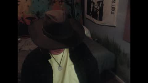 Snapshot of mr_strawberry chatting on 02/24/26, 01:36 mr_strawberry online show from 02/24/26, 01:36