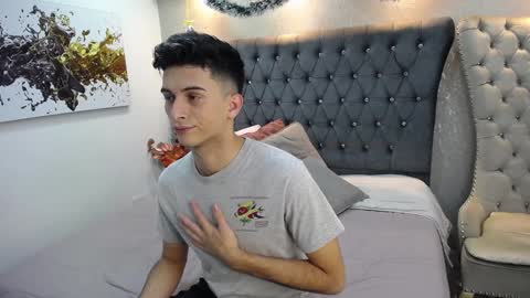 Snapshot of mr_williseo chatting on 12/25/24, 05:37 williseo online show from 12/25/24, 05:37