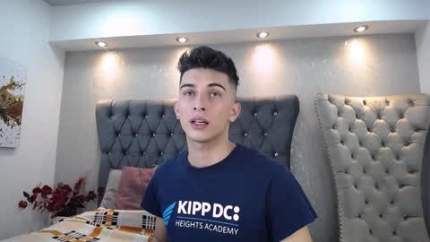 Snapshot of mr_williseo chatting on 01/22/25, 07:56 williseo online show from 01/22/25, 07:56