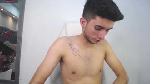 Snapshot of mr_williseo chatting on 02/04/25, 08:28 williseo online show from 02/04/25, 08:28