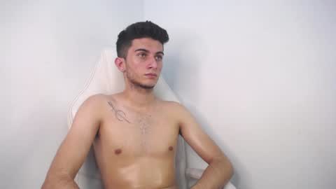 Snapshot of mr_williseo chatting on 02/04/25, 11:38 williseo online show from 02/04/25, 11:38