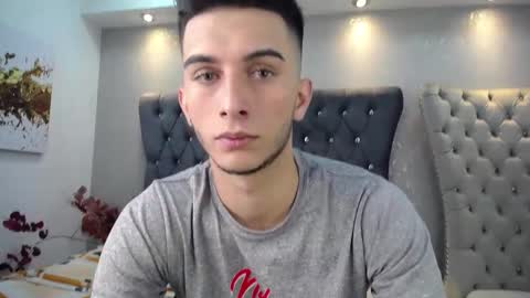 Snapshot of mr_williseo chatting on 02/06/25, 08:23 williseo online show from 02/06/25, 08:23