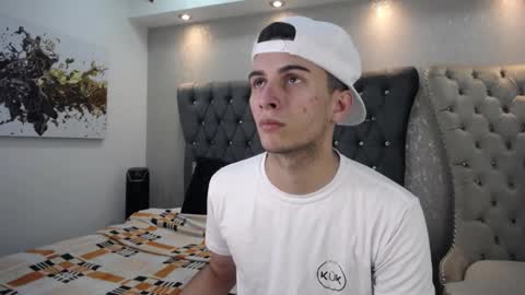 Snapshot of mr_williseo chatting on 03/03/25, 07:17 williseo online show from 03/03/25, 07:17