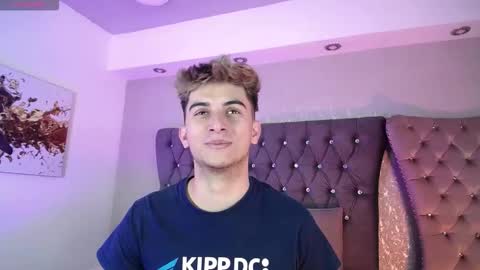 Snapshot of mr_williseo chatting on 09/10/25, 07:58 williseo online show from 09/10/25, 07:58