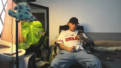 mrandrey23 online show from 09/30/25, 06:02