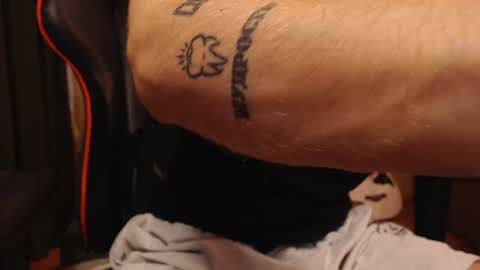 Snapshot of mrbeautifuleyes chatting on 12/03/25, 11:30 mrbeautifuleyes online show from 12/03/25, 11:30