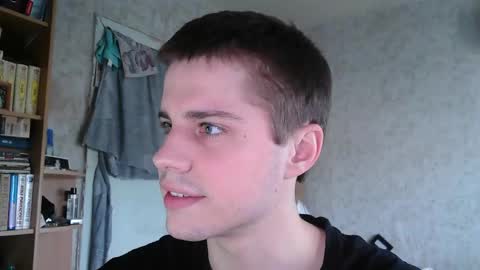 Snapshot of mrbepsik chatting on 05/13/26, 02:25 Mr Roman online show from 05/13/26, 02:25