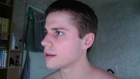 Snapshot of mrbepsik chatting on 05/15/26, 01:07 Mr Roman online show from 05/15/26, 01:07