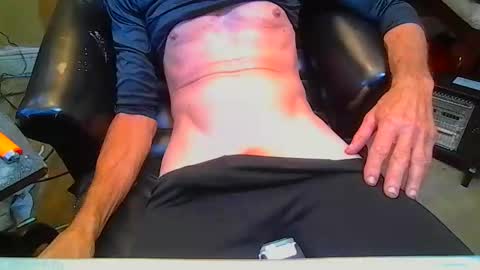 mrbiggirth69 online show from 11/15/25, 07:21