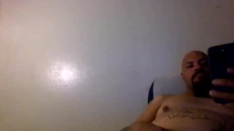mrbiggs1077777 online show from 04/06/26, 11:22