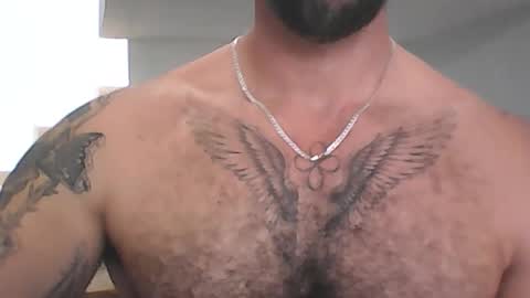 Snapshot of mrbighairychest chatting on 06/16/26, 05:04 Darien online show from 06/16/26, 05:04