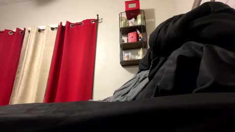 Snapshot of mrbigj92 chatting on 03/24/26, 01:32 mrbigj92 online show from 03/24/26, 01:32