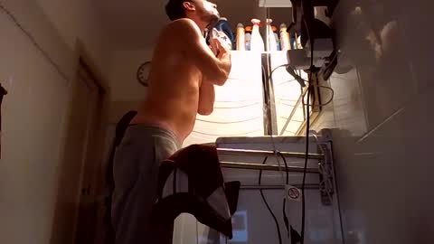 Snapshot of mrbobbylife chatting on 11/09/25, 04:27 bobby online show from 11/09/25, 04:27