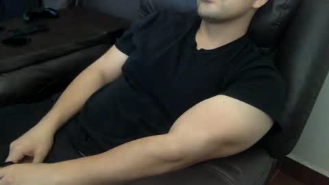 Snapshot of mrbree chatting on 03/23/26, 05:06 Mr Bree online show from 03/23/26, 05:06