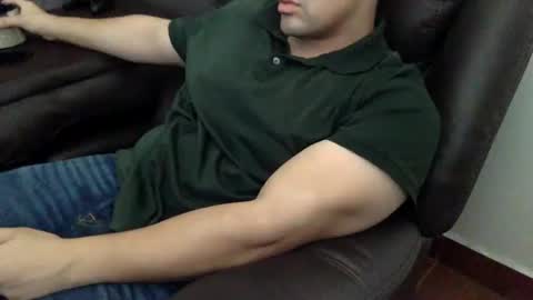 Snapshot of mrbree chatting on 03/30/26, 05:14 Mr Bree online show from 03/30/26, 05:14