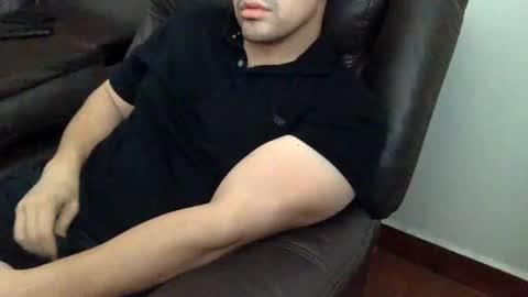 Snapshot of mrbree chatting on 04/08/26, 04:07 Mr Bree online show from 04/08/26, 04:07