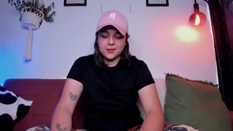 Laura online show from 12/18/25, 08:59