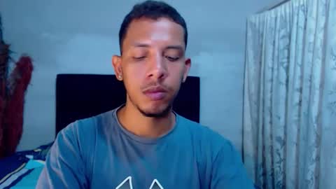 Christtofer online show from 05/17/26, 01:51