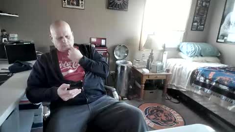 Snapshot of mrclean_55 chatting on 01/12/26, 04:34 MrClean55 online show from 01/12/26, 04:34