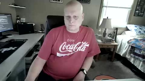 Snapshot of mrclean_55 chatting on 02/19/26, 05:31 MrClean55 online show from 02/19/26, 05:31