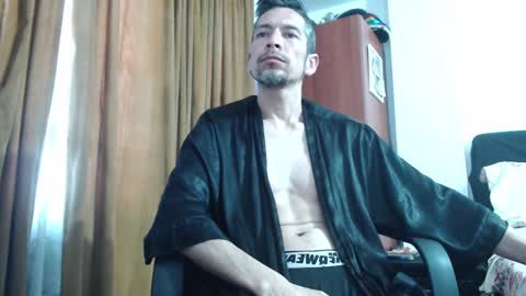 Snapshot of mrcock_col chatting on 01/18/25, 11:43 mrcock_col online show from 01/18/25, 11:43