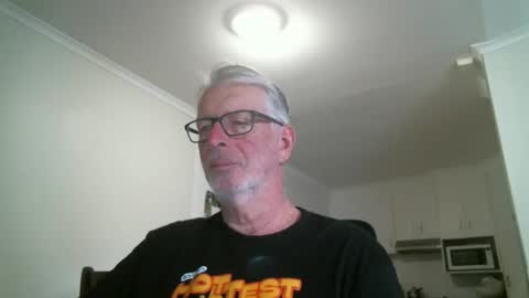 Snapshot of mrcreek1531 chatting on 04/26/26, 03:37 mrcreek1531 online show from 04/26/26, 03:37