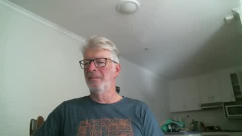 Snapshot of mrcreek1531 chatting on 04/30/26, 10:36 mrcreek1531 online show from 04/30/26, 10:36