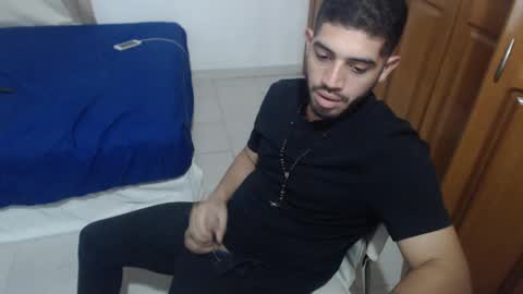 Snapshot of mrcum24 chatting on 01/12/25, 04:21 Will online show from 01/12/25, 04:21