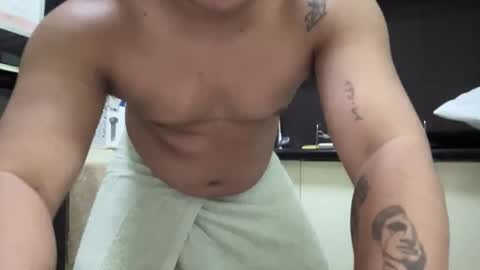 Snapshot of mrdesirexxx chatting on 03/07/26, 03:31 MrDesireexxx online show from 03/07/26, 03:31