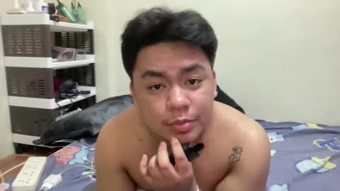 Snapshot of mrdesirexxx chatting on 04/12/26, 06:35 MrDesireexxx online show from 04/12/26, 06:35